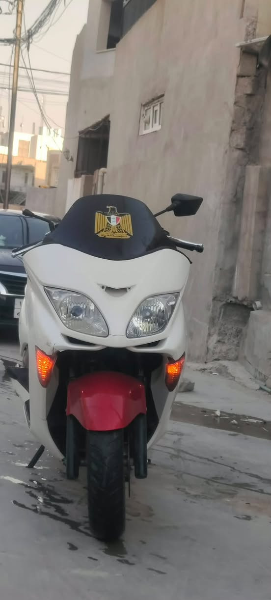 فورزا ٠/٨ لبيع عاميها نضافته فول بس يحتاجلها كلجات التواصل على خاص او الاتصال على الرقم 
***********

