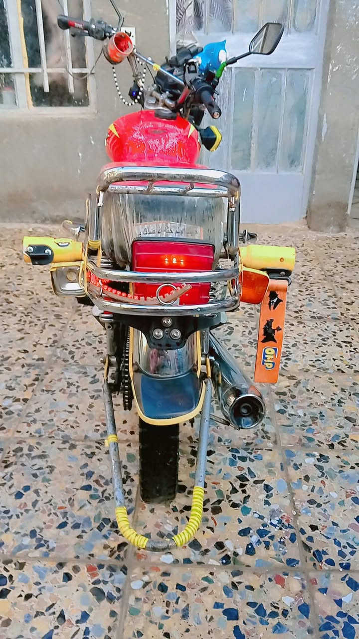 دراجه للبيع موديل 23 مكان بغداد مدينه الصدر السعر 400 رقم الهاتف ***********
