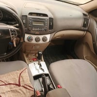 النترا موديل ٢٠٠٩ محرك ٢٠٠٠ محرك وكير جديده السياره وارد امريكا  سعر ٨...