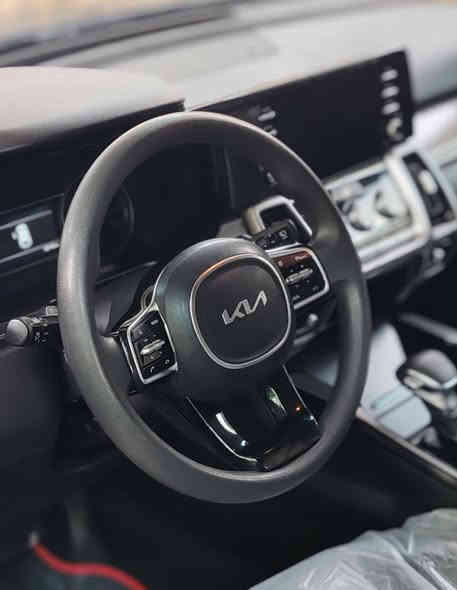 سورنتو 2023 وراد أمريكي مواصفات LX كلين كفالة عامة من الصبغ و الضربة حادث دعامية امامية فقط صور الحادث بالمنشور  مكينة 4 سلندر 2500 سبعة راكب ماشية 17 تترقم جميع المحافظات السيارة جاهزة ما بيها اي نقص السعر مناسب للأتصال ***********
