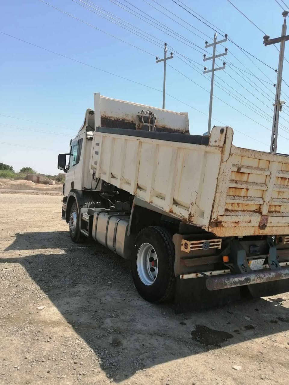 السلام عليكم سكانيا مويل ٢٠٠٥
رقم بصره بسمي مكينه انجكتر ٣٨٠٠ كير اوتماتيك وعادي شاصي ابو ١٠ جاهزه مابيه نواقص مكاني الناصريه 
***********
