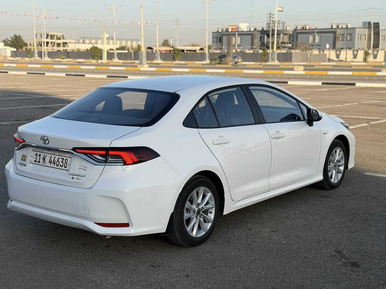 كورلا موديل 25 
موصفات المعروفه 
شاشه
بصمه 
اوتو هولد
رادار
ماشيه 5000
فتحة
السعر 24 مليون
مكاني كربلاء 
***********
