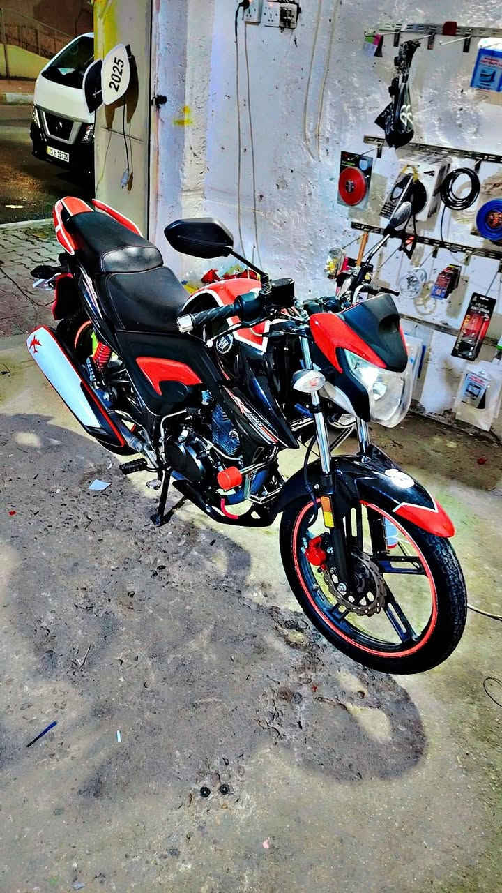 السلام عليكم هاوجي للبيع موديل 23 مكمرك السعر 13 
للستفسار *********** مكانه الرمادي
