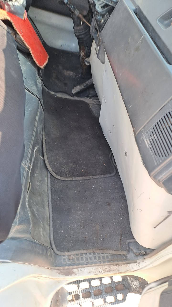 ***********      ***********
