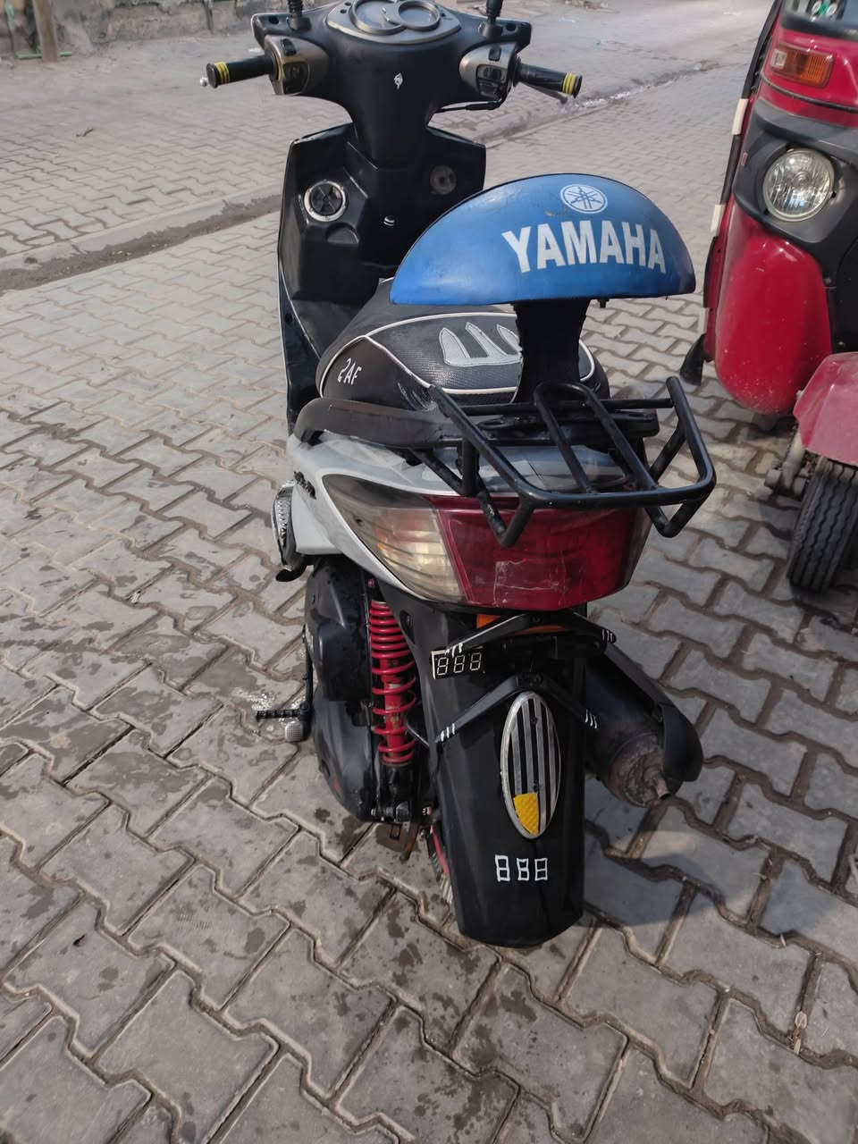 مساء الخير ♥️
دراجة سكنس فحل كابريتر شغاله كامله كهربائيات هندر سلف بكل وكت مجنبزة اي نقص ماكو مجاي اطلع بيها هواي لان اخذت تكتك ف ابيعها والسعر قفل قفل 550 مكاني بغداد الحرية الدور وهذا رقمي ***********
جيب فيتر وتعال افحص
