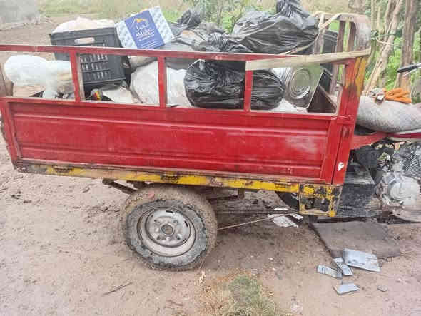 سلام عليكم شباب ستوتة البيع موديل ١٤اوراق اصولي محرك ٢٥ ستوتة خير من الله عوزهةبس كلوبات السعر ٨٠٠ وبيهة مجال مكاني بعكوبة التحرير التصال ***********
