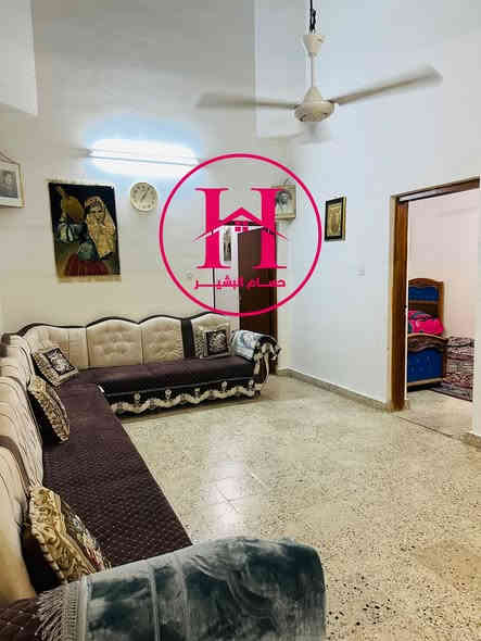 عقار للبيع 

الموقع حي الخضراء بالمربع الأول 

المساحه 484 متر طابقين  4 غرف نوم

الوجه 22 م والنزال 22 م 

البيت بناء طابوك البيت عالي عن الشارع 

الأستفسار الأتصال على الرقم 

*********** اومراسلة الواتس اب 
سيكون الرد على الجميع

     حسام البشير

عنوان المكتب سامراء حي الخضراء
