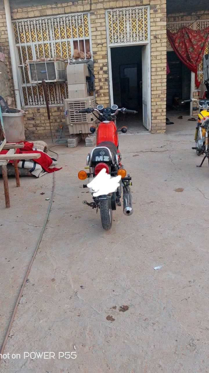 السلام عليكم من رخصت مدير الكروب مطور 88 رقم وسنويه السنويه اصليه مبي قطرت لاحيم كهربءيت كله شغله سيس 4 مكنه حلوه نعنه نتصل *********** متوجد عل فيس السعر  واحد ونص قفل مكني نجف كوفه
