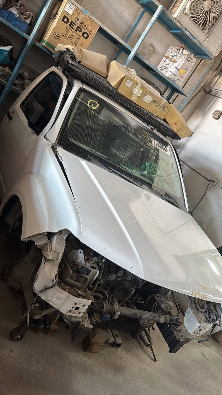 كل أدوات الفونتيره متوفرة يمنا 
بنيد- دعاميه- الايتات-كير-محرك-كهربائيات-جاملغ-بنيد-كشر-كصات كامله- بيبان 
١-تفصيخ 
٢-جديد وكاله 
٣-تجاري 
العنوان: البصرة الزبير الصناعيه الجديده خلف محطه بانزين خانه 

يوجد توصيل كافة محافظات العراق 🇮🇶 
 
للاستفسار 
ابو سجاد : ***********
سجاد :     ***********
