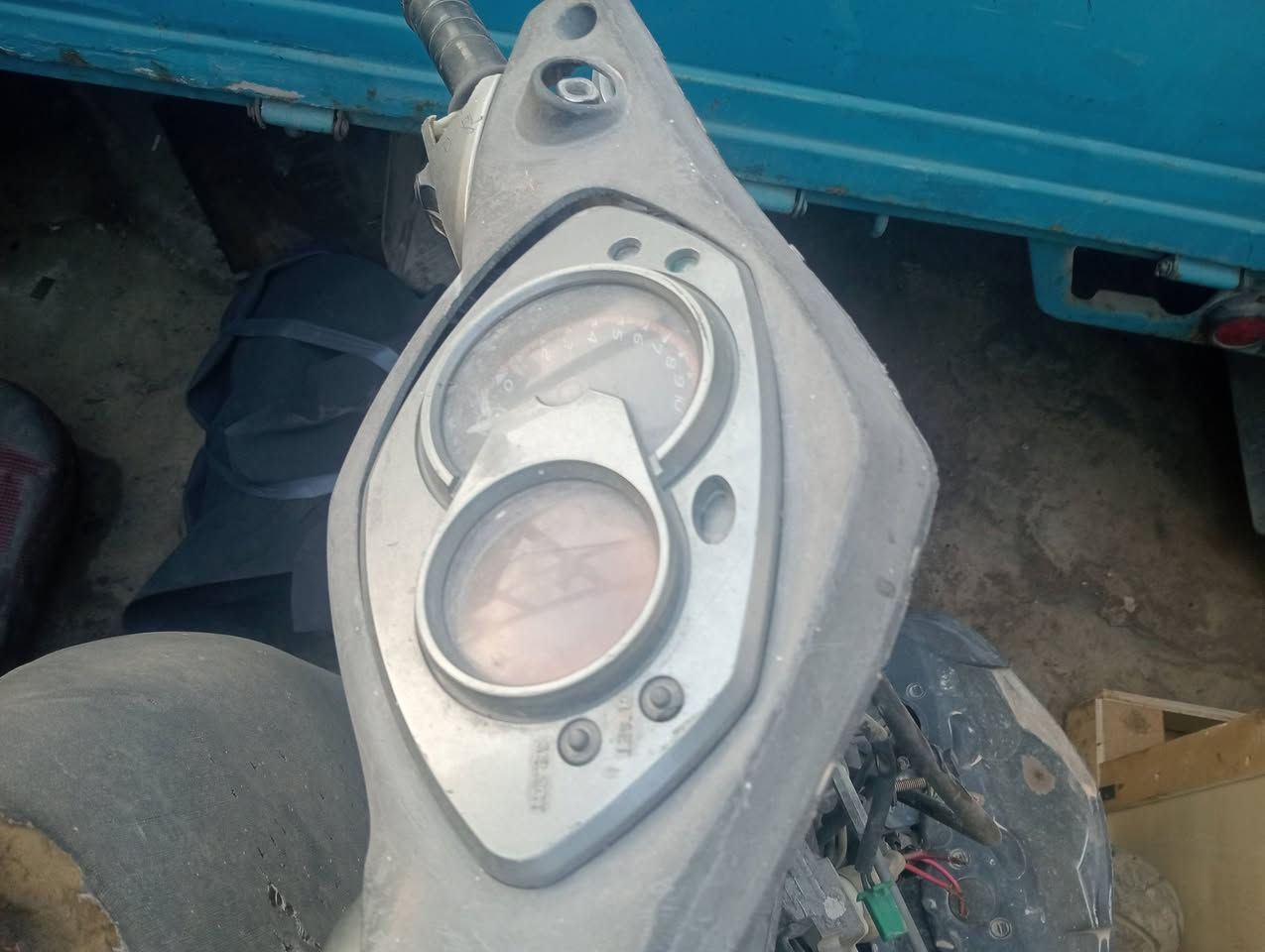 سلام عليكم
فحل غراضه كامله  مكينه حلوه نقصه جوزه 
ونثيه  مكينه راجعه نقص كهربائيات
***********
قيموهن باليرضي الله
