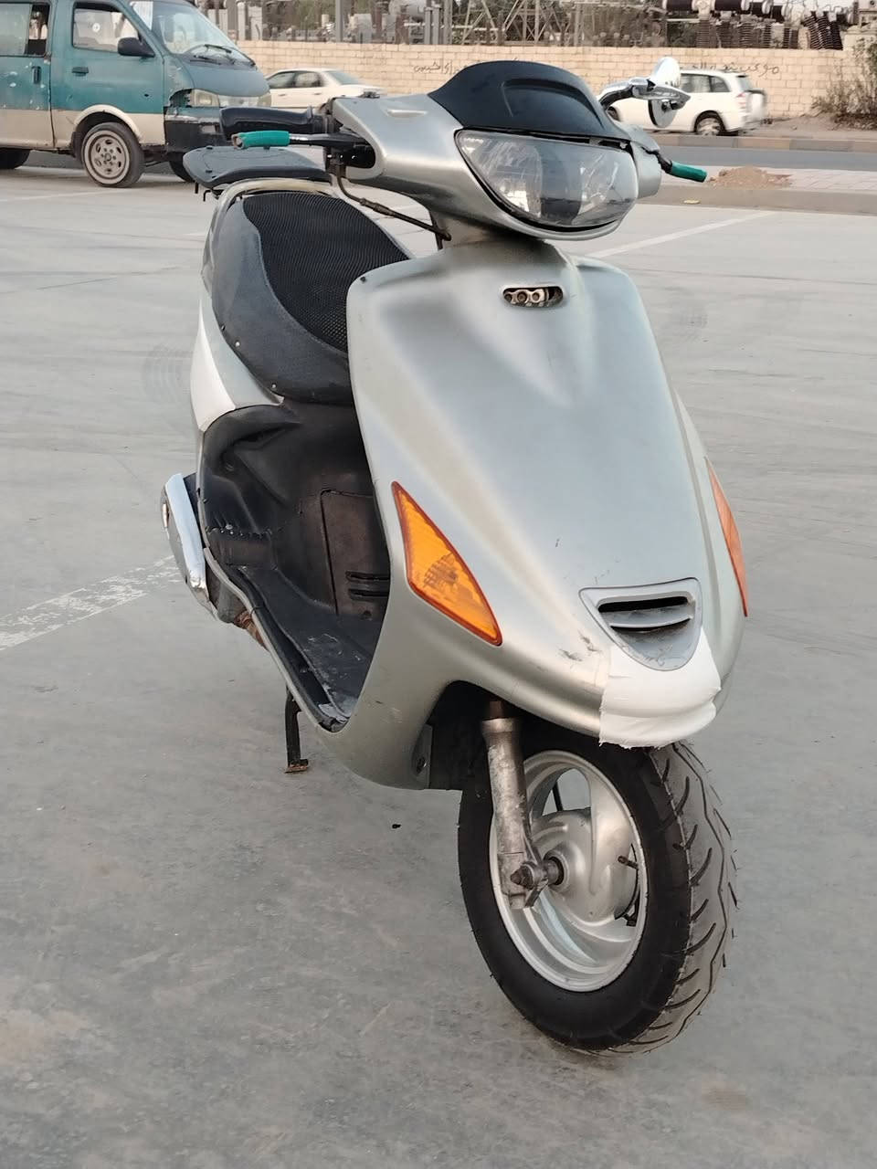 السلام عليكم دراجه فراشه للبيع
دراجه كفاله ماناقصه اي شي،،
قفل جنطه قفل سترين شغال 
كهربائيات هورن  كلها شغاله 
نكره سلف هندر شغال
تاير جديد
دراجه جهازه من كلشي
دراجه مال جناي
نضافت كفرات 85٪
سعر 500 وبيها مجال
مكان النجف 
خاص موجود واتساب أيضا 0783392342


**إذا كنت صاحب هذا الإعلان وتريد حذفه لأي سبب، رجاءا أرسل رسالة إلى الدعم الفني**