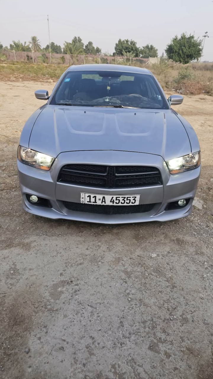 جارجر اصل 2011
جاملغ بدون داخل وبابين كلير فقط رقم بغداد الانكليزي باسمي تحويل مباشر سياره مال بيت مامشتغله ولا متعوبة
 مكينه وكير كفالة وجدد  تبريد منضومه جديده وتدفئه كشنات قطن 
تخم تاير وحداديه ومشط جديد 
سياره جديده بمعنى الكلام ومتعوب عليهة حيل ترايك لاربيل 
شرط السونار والفحص سنوية وهزة جديده استخدام شخصؤ 
مكان السيارة واسط الكوت مركز المدينه السعر 142 بيهة مجال حك الجيه والشراي يتصل واني خادم واذا مراوس بكورلا موديل ١٧ او ١٦ يرهم ‎***********
