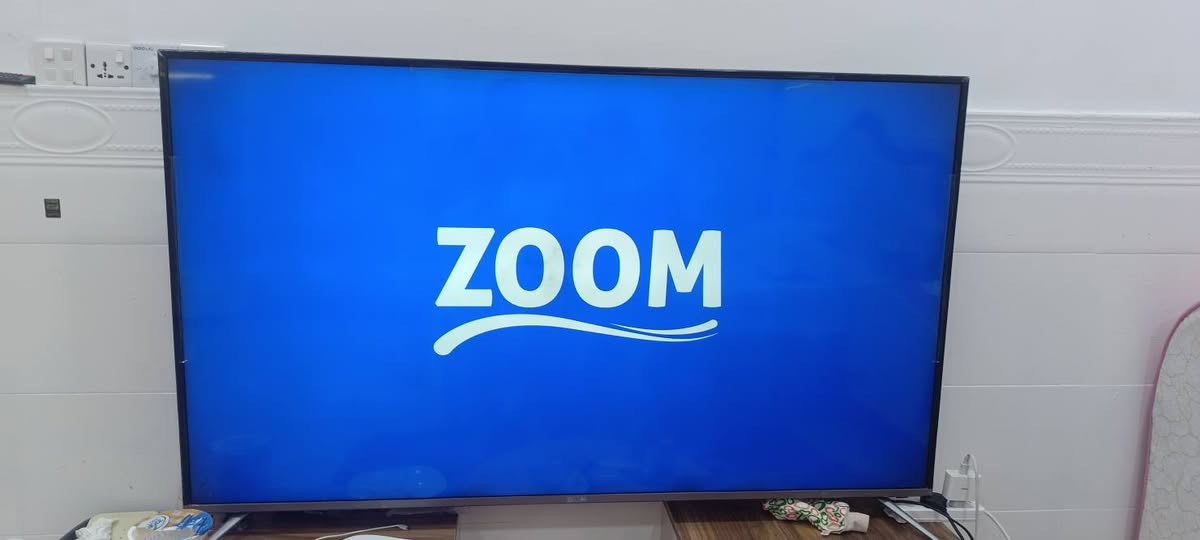 غراض كوفي للبيع 
                                          الاستفسار ***********
يوجد توصيل بكل حاجة مجانا 
شاشه حجم 65
تخم قنفات 10 قطع
نراكيل مسحوكه عدد30
منضومه انترنت نانو +راوتر+يوبيئس
راوتر ثاني
منضومه كامرات متكونه من اربع كامرات نوعيه زينه
شاشه +يوبيئس كامرات تربط على مبايل
ميوزه وكراسي وطبلات
لوحات جداريه 
مجمده وعارضه
سبلت 3طن
كونفيرات اثنين
طاولي 2
مكينه ثلج(مثرامه ثلج للعصاير) 
خلاط عصاير عدد2
نفاضات حديد سعر الوحده 1000
اعلان ضوئي
