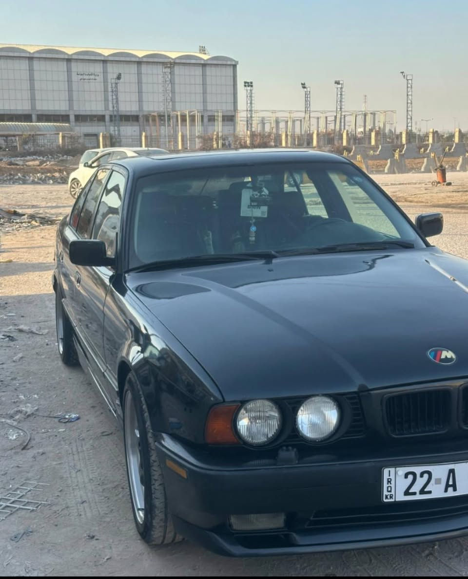 السلام عليكم BMW
بيئم 525بجم عريض👊

6سلندر كير عادي 😈

فتحة قمارة 🏴
سيارة كفالة فقط صبغ للجمالية ❤️‍🔥

تخم اتاير جديد 🥀

ويل رياضي  😈

دواخل نضيفات ٧٠/١٠٠☘️

تبريد شغال 🤍

تدفئة شغالة🤍

السيارة ما عايزة خير من الله نهضة ومعدل فولل😏

 قم انكليزي تحويل مباشر 😏

مكان السيارة نجف 

باقي التفاصيل خاص ❤️


**إذا كنت صاحب هذا الإعلان وتريد حذفه لأي سبب، رجاءا أرسل رسالة إلى الدعم الفني**