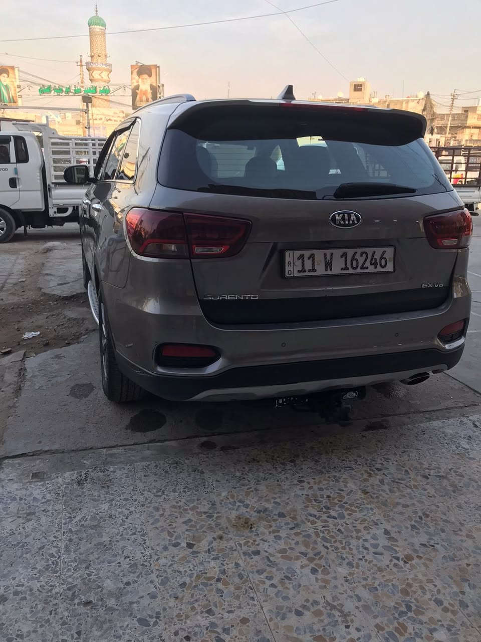 سياره كيا سورنتو مواصفات كامله ٣قطع تبريد تدفئه رادارات عدد٤ ٦سلندر فورويل كشنات جلد درجه اولى كشنات كهربائيه السعر20000الف دولار موديل ١٩  ***********
