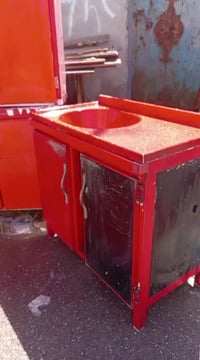 كاونتر مترين ونص معه سنك متر للبيع 07750106977