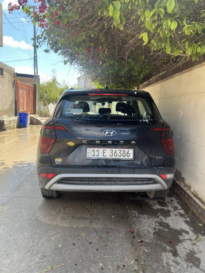 السلام عليكم
سيارة كريتا 2023 فول موصفات مكينة 1500 سي سي

بصمة بانوراما هاند بريك دكمة تحكم ستيرن وهواية مواصفات 
155 $ 
***********
