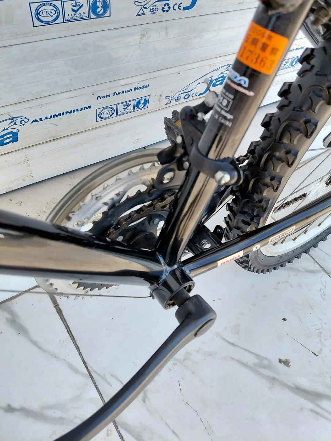 حجم 26  3 × 6 سرعات من SHIMANO دراجة نظيفة وجاهزة  السعر 140 الف شامل التوصيل     ✈يوجد توصيل لجميع المحافضات ✈ كركوك مدخل سايدين حي الاسرى والمفقودين  معرض ابو شيفان ( *********** )
