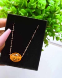 قلادة كهرمان • ذهب برازيلي • طلاء ثابت