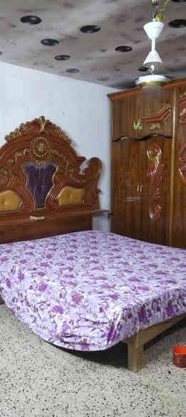 السلام عليكم
غرفة نوم البيع السعر 600 وبيه مجال
العنوان بغداد المشتل شارع المطبك 
***********
