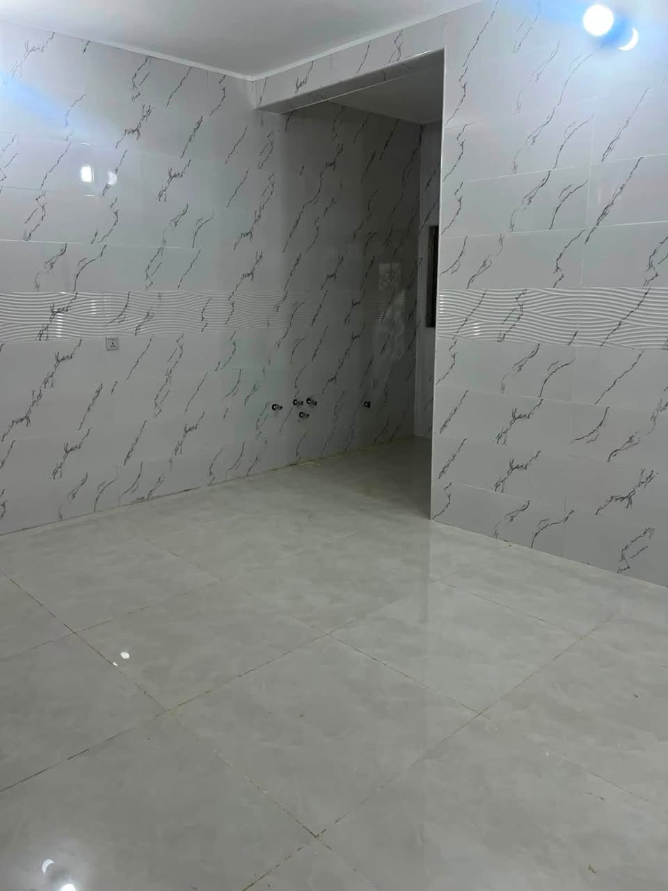 للبيع🏡 بيت حي الخضراء 📍
مساحه 240
غرف 4 🛌 سويت 
حديقه🪴
كراج
بصف الركن 

لا تخلي الفرصة تفوتك… يمكن بيت أحلامك ينتظرك هسه. تواصل ويانه واعرف التفاصيل كاملة🏡

للاستفسار: يوسف 
مكتب وطن للعقار 
 
***********

عندك بيت، أرض، أو أي عقار للبيع؟ أو تدور على عقار يناسبك؟ تواصل ويانه، وإحنا نهتم بالباقي
