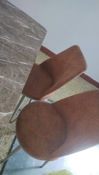 ميز • ٤ كراسي • سفرة