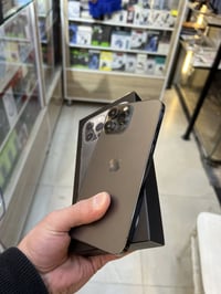 13 بروماكس  نظافه ١٠٠% ذاكره ٢٥٦ بطاريه ٩١ ملحقات كارتونته فقط جهاز مع...