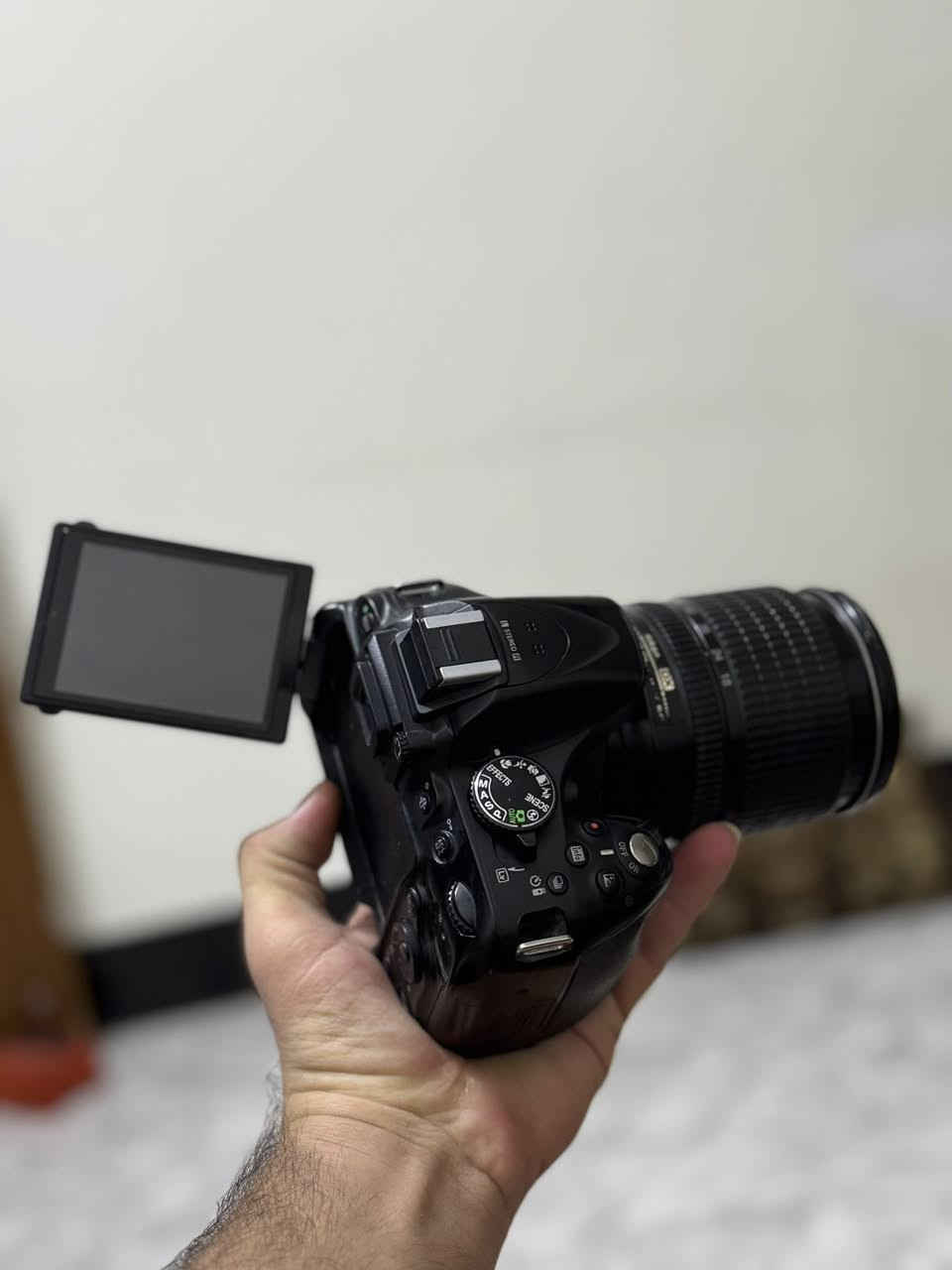 كامره نيكون D5200 لبيع الستفسار  *********** واتساب
