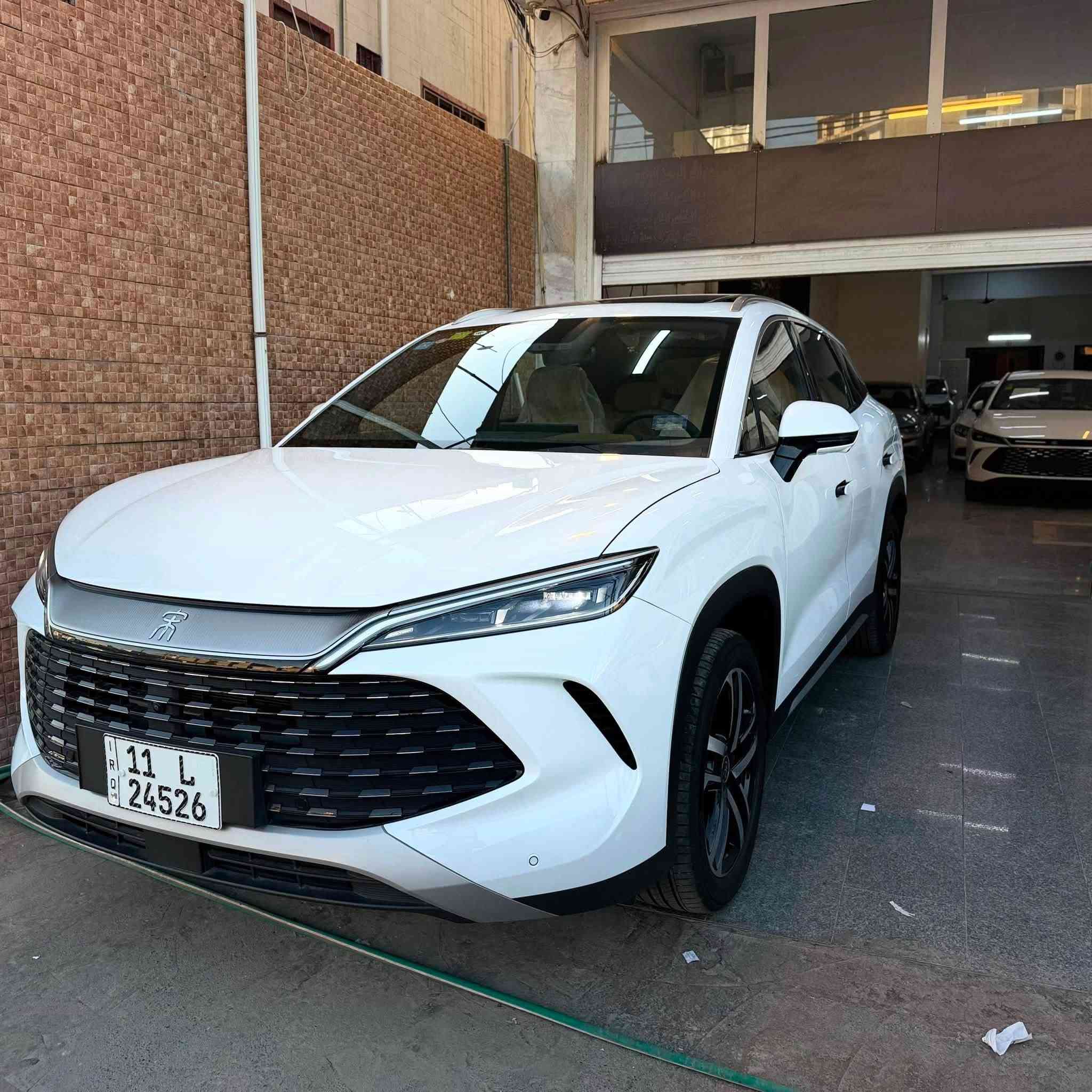 BYD SONG L
2025
مستخدم عداد 4000 Km زيرو بعده 
مكفولة كفالة عامه من كلشي 
رقم بغداد مشروع وطني جاهز لوحات 
مواصفات فول
هايبرد والتفويلة تمشيك 2100 Km 
علامه خلفيه ضوئيه 
بانوراما 
بصمه تشغيل 
تشغيل عن بعد 
بانوراما 
تبريد قطعتين 
داخل جلد بيجي 
مقعد الامامي كهرباء 
مري كهرباء
تبريد قطعتين 
تحكم ستيرن
شاشة كبيره 
بك لايت خلفي LED
يدات السياره كهرباء 

ملحقات السياره 
بصمه 
كارت 
شاحن 
عده كامله

مكانة بغداد الكراده 
***********
