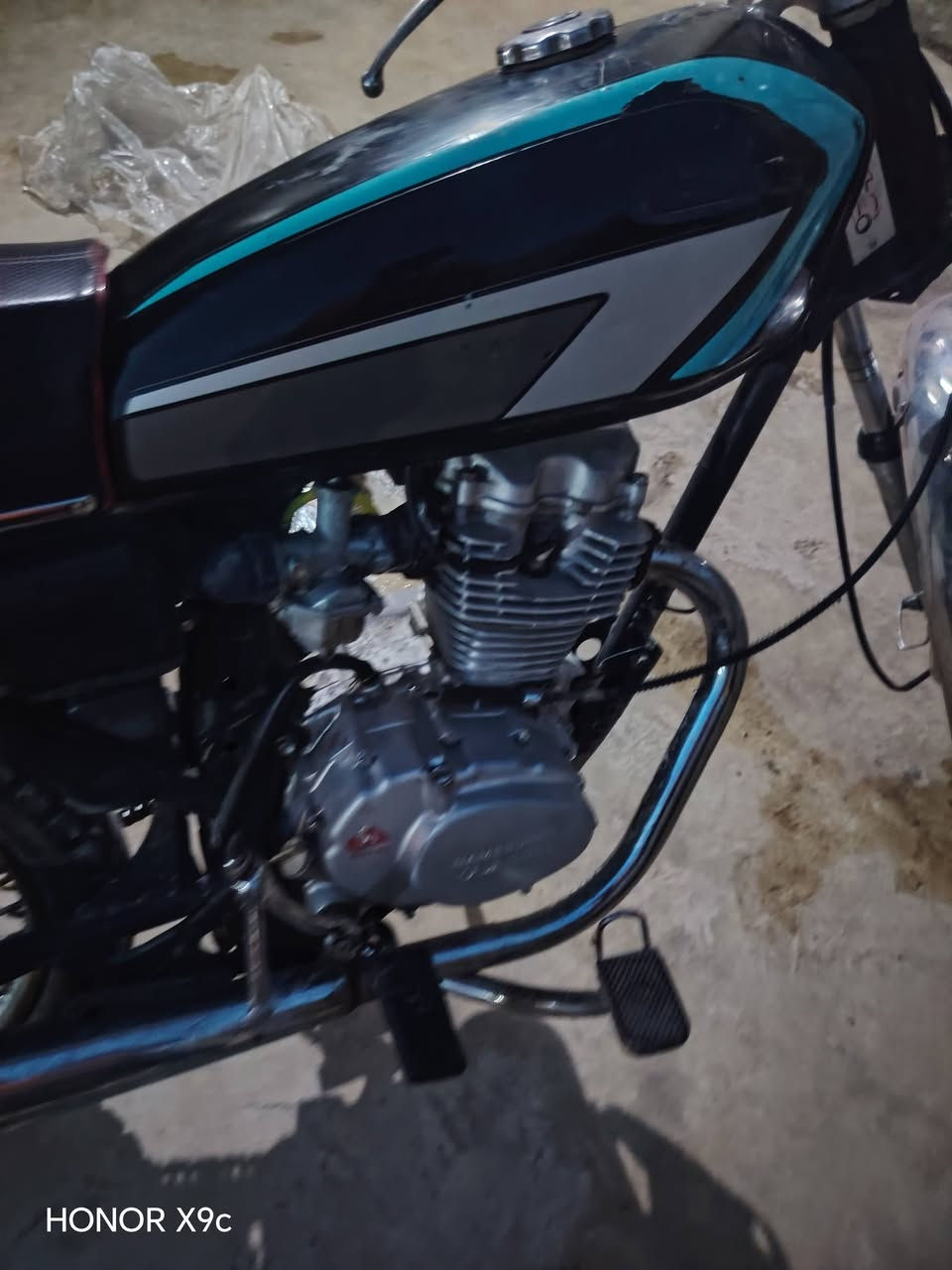 السلام عليكم درجه للبيع موديل 216 درجه فول السعر 200 وبيه مجال لاستفسار خاص


**إذا كنت صاحب هذا الإعلان وتريد حذفه لأي سبب، رجاءا أرسل رسالة إلى الدعم الفني**