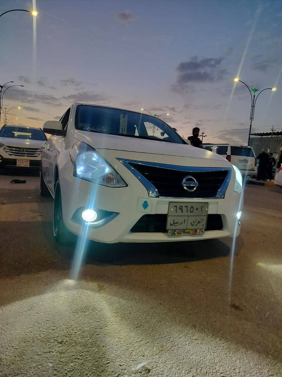 السلام عليكم سياره نيسان صني مديل ٢٢ كفال عام ماعده بارد بلباب فقط غير هذه مابيها السعر 118 وبيه مجال حك الجيه رقم أربيل بعد بشهر 11 تنتهي الرقم هوه *********** مكان بصره
