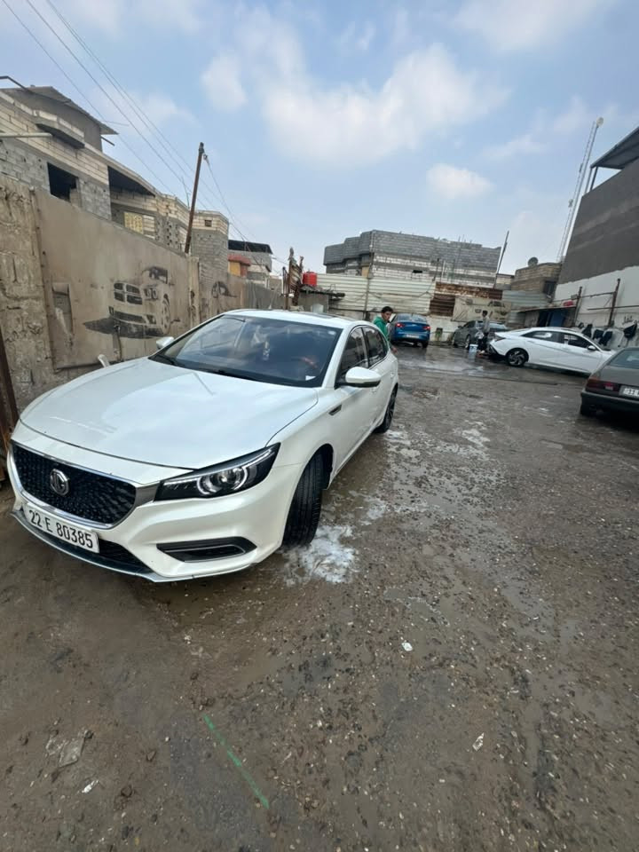 2023MG6 للبيع
السياره نضيفه جدا بيها بس طكه صغيره بالجاملغ الايمن 
موضحه بالصور مينتها مفتوحه مشتغلها شغل بلادي وغراض اصليه وكاله المكينه بعدها بالضمان رقم اربيل تحويل او وكاله
للأستفسار *********** السعر ١٠٧ بيها مجال
