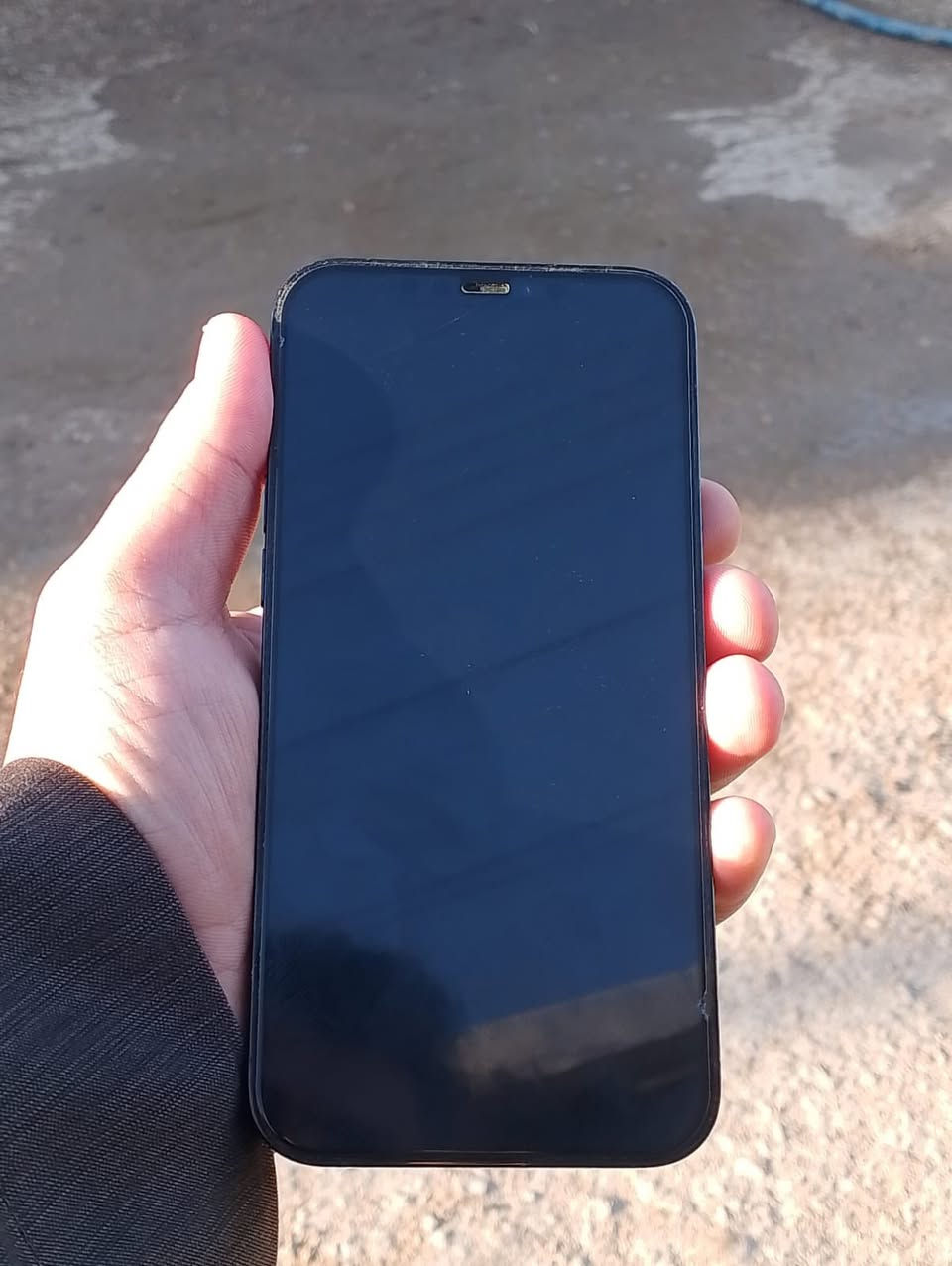 السلام عليكم ورحمة الله
جهاز 12 برو ماكس وتر بروف بطارية 79 الأصلية السعر 475 وبيه مجال إن شاء ٱلـّاـه 
***********
