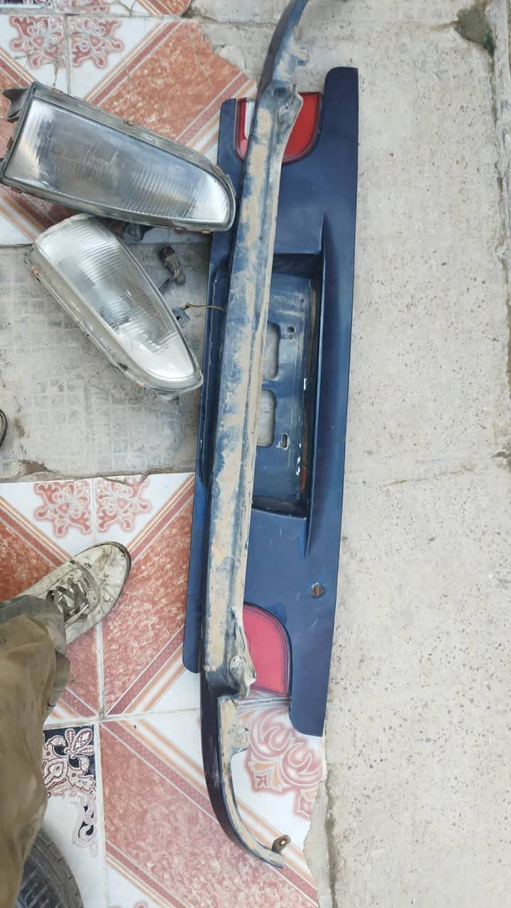 السلام عليكم
بطاين اربعه الانترا دمعه 94 السعر 50 

ماصدات وبكلايت معه مسطره وقاعدة مسجل وشباك السعر 75

 واتساب (***********)

يوجد توصيل
