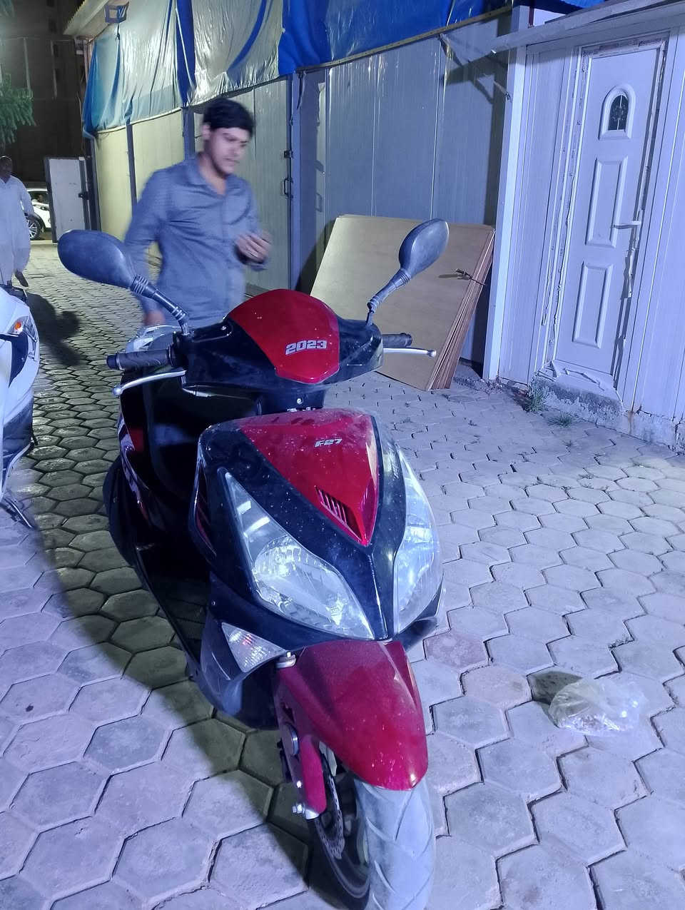 سلام عليكم
دراجه سعر 900 الف 
***********
