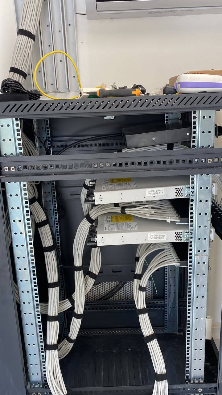 نوفر بيع وتنصيب وصيانة جميع أنواع كاميرات المراقبة بأحدث التقنيات

تنصيب احترافي داخل وخارج المنازل، المحلات، الشركات، المخازن والمجمعات

برمجة DVR / NVR وربط الكاميرات على الموبايل ومتابعة مباشرة من أي مكان

صيانة ومعالجة جميع الأعطال، تبديل عدسات، أسلاك، هاردات وضبط الإعدادات

نتعامل مع أشهر البراندات العالمية:

Dahua – Hikvision – Uniview – EZVIZ – TP-Link – IMOU – Samsung – Panasonic

وغيرها من البراندات المعروفة

🔧 جودة عالية

💰 أسعار مناسبة

⏱️ سرعة في الإنجاز

🔒 أمان وموثوقية

📞 للاستفسار والمزيد راسلنا خاص أو اتصل على الرقم

الأمان يبدأ من عدنا***********
