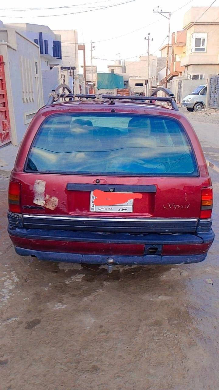 للبيع اوميگا ستشين حجم 20
گير محرك شرط 
السعر 17 وبيها مجال 
سيارة مال شغل يرادلها ترتيبات بسيطة 
***********
