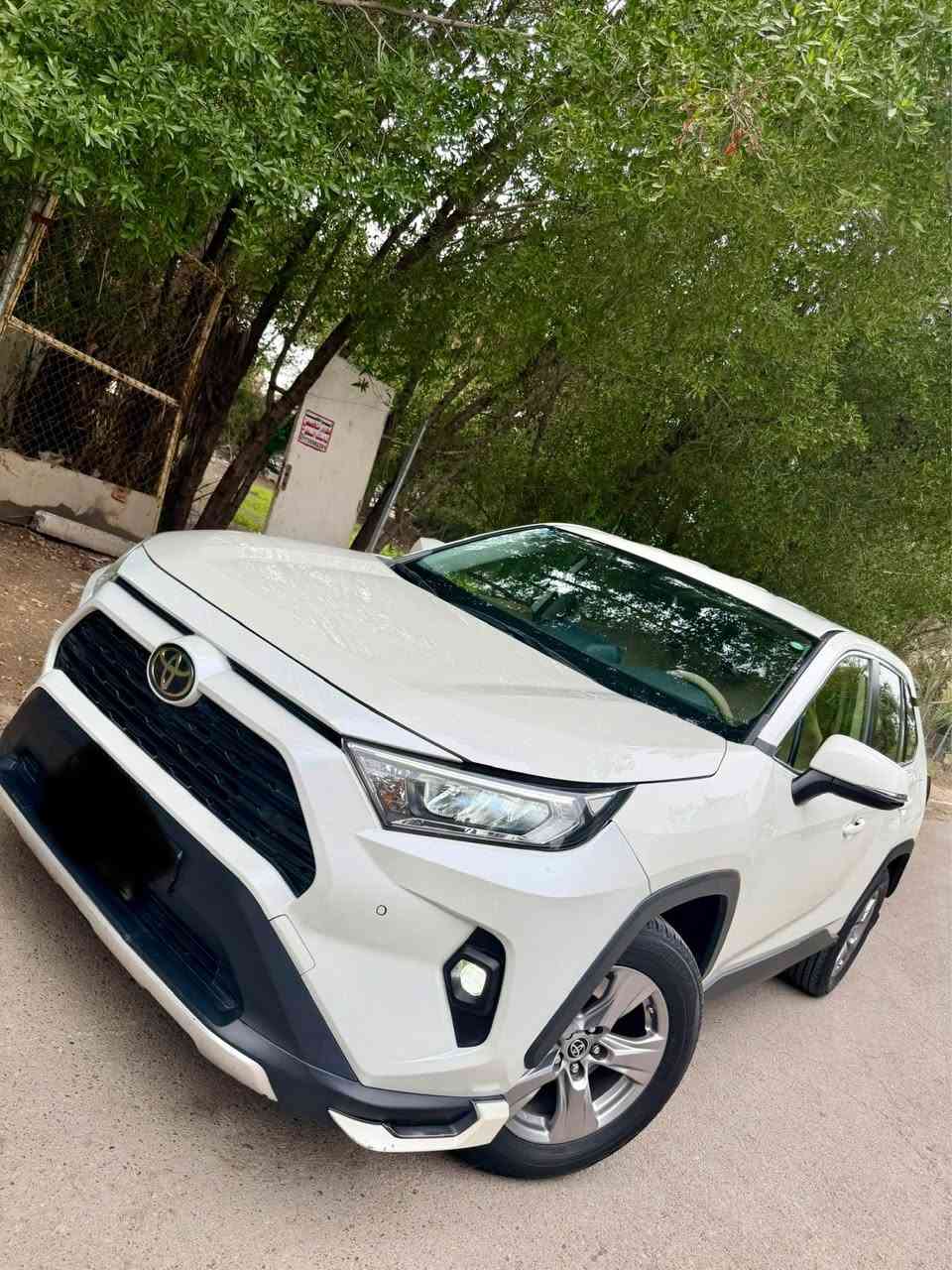 تويوتا راف فور موديل 2022 خليجي  ساز بانزين

السيارة رقم بغداد باسمنه وتحويل ثاني يوم السيارة ماشية 45 الف قابل لزيادة

مواصفات السيارة 

مكينة2500

فور ويل درايف 4WD

بصمة السيارة + دخول ذكي+ بصمات عدد ٢ وياه

شاشة اصلية واريل نفكيشن

حساس امامي خلفي 

ست وضعيات قيادة 

مري شفط 

اشاير بالمري

نضام ABS

ايرباكات عدد 8

هاندبريك بصمة

اوتو هولد

مراية وسطية عاكسة للضوء

تبريد بيانو +ومناخ منفصل و قطعتين تبريد

لد نهاري

لايت زينون عالي ناصي +بلوجكتر ضبابي

ويل كب قياس 17+ سبير منازل نوع بريجستون

السعر :235 $
السياره بيه صبغ بنيد فقط اثر طخه بسيطه البجم كله بلادي من مازدات و تبريد و هورنات  

غير متواجد على الفيس مكلف بالنشر

للاتصال:*********** بغداد, العراق
