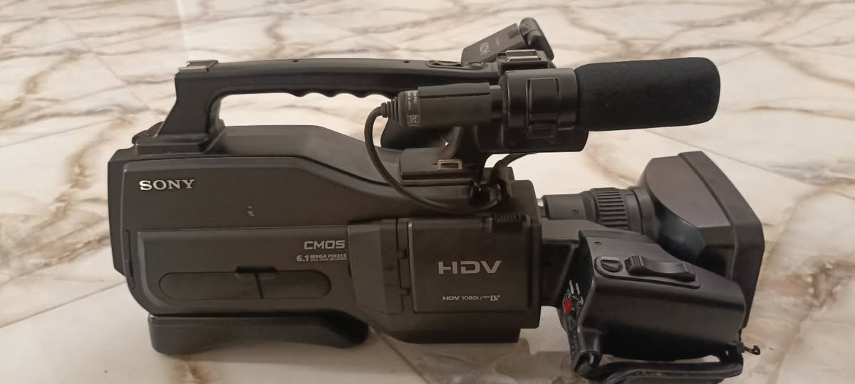 سلام عليكم•
Sony
ملحقات كامله
نضافه 100
للبيع
مكاني النجف


**إذا كنت صاحب هذا الإعلان وتريد حذفه لأي سبب، رجاءا أرسل رسالة إلى الدعم الفني**