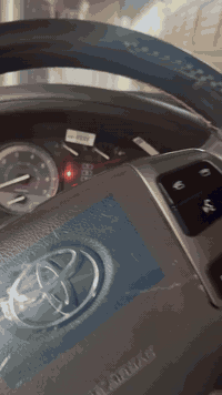 لاندكروزموديل 13 فول السياره بريم ماشيه 55 حقيقي بيه طخه بجاملغ موضح بصوره السعر 39 يعني 3 شداد و90 ورقه رقمي***********
