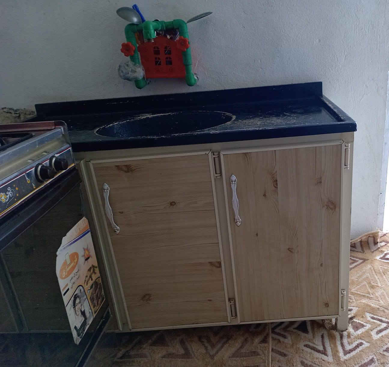 السلام عليكم ورحمة الله وبركاته كونتر لبيع السعر 200الف دينار عراقي رقم النتصالت *********** الرقم الثالث ***********
