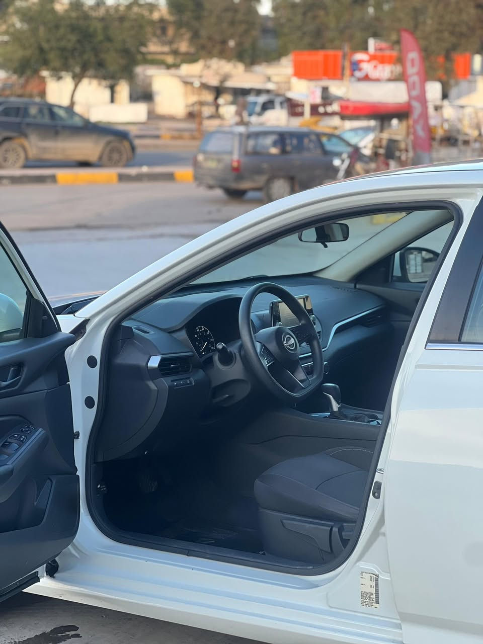 للبيع نيسان التيما 2023   
بصمة تشغيل عن بعد  
محرك 2.5 محرك وكير مكفولات شرط الفحص
السيارة ماشية 76 كم   
حادثها فقط بوند صبغ 
بدون دواخل 
ايرباك سستم 
سيارة كلش حلوه وترايها يخبل 
السعر 168  وبيها مجال  تحويل شرط
***********
