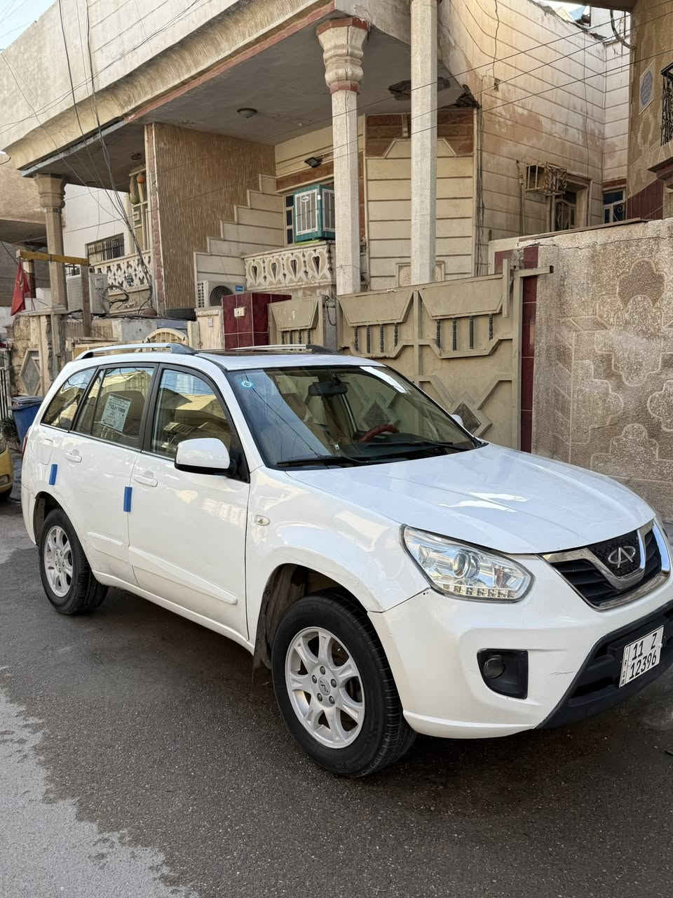 السلام عليكم
شيري تيكو 2013 كير كهربائي
 سيارة بدون تبديل ولا صبغ 
جاهزة كير مكينة  كهربائيات 

رقمها بغداد سنوية وارقام جدد 

السعر 52 بيها مجال بسيط 

مكاني بغداد الحرية 

الاتصال ***********
