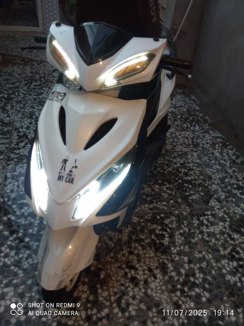 السلام عليكم سكنس محرك ما مفتوح محور محرك كامكو كهربائيات كله شغاله عوزه فقط دبلات اماميه لان نص عمر فقط دبلات عايزه وواير كيلو متر سعره 400 بيه مجال للطيبين للاستفسار اتصل على الرقم ***********او*********** مكاني نجف حي ميسان قرب سكله الكرعاوي
