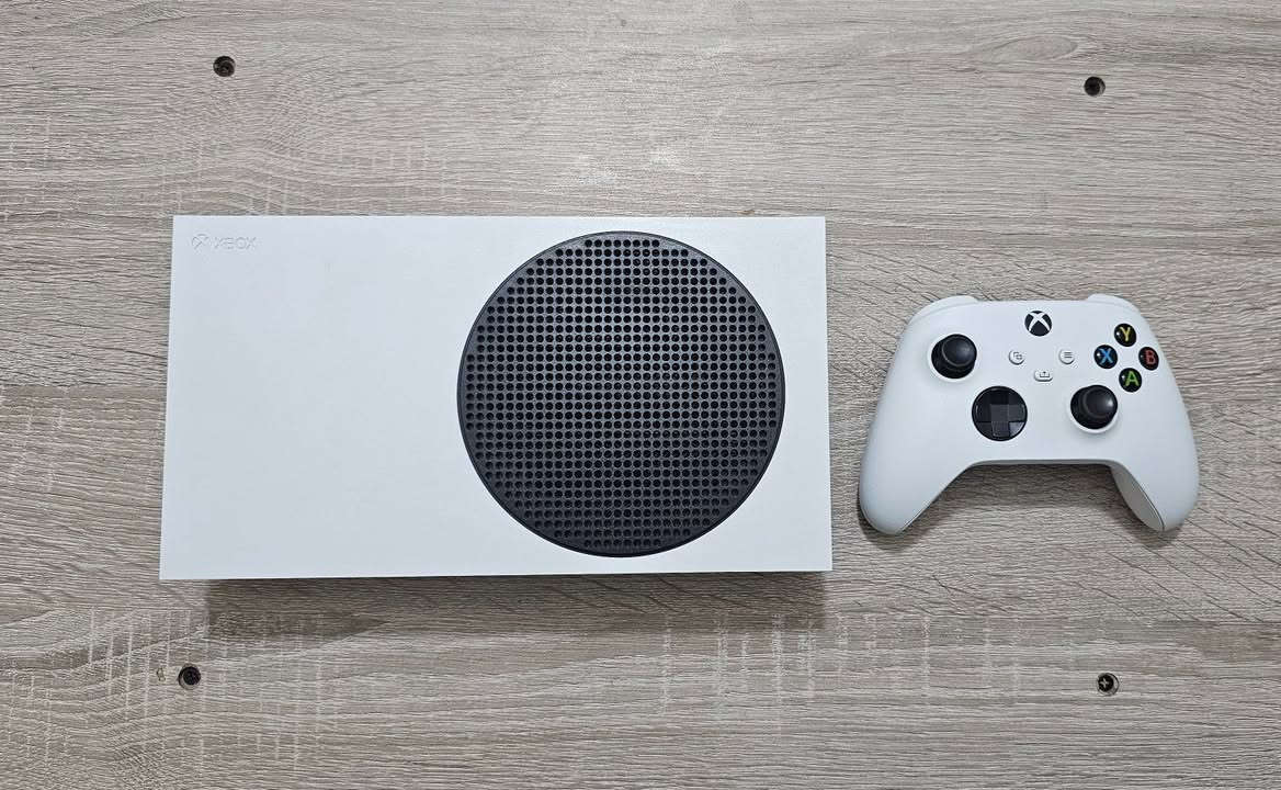مرحبا اخوان 
xbox sereis S 512
ملحقاته كاملة كيبل الباور و HDMI
اشتريتة قبل 3 سنوات استخدمته 3 اشهر وضميته وهاي السنة استخدمته شهر 
الجهاز والجويستك نظيفة كلش وممفتوحة ابد
كيبورد Zifriend ZA68 ممستخدم ابد بس مفتوح الكرتون
سماعة هايبر كلاود الفا S السماعة مستخدمها هواي 
حساب xbox بي 
ردد 2 
رزدينت ايفل 2 + 3 
gta 5 
بلاك اوبس 3
كود 16
ابيعها كلها مو بس xbox 
سبب البيع ماحتاجه عندي pc ومخلي مضموم ممستفاد منه
المكان صلاح الدين، قضاء بلد
تواصل ماسنجر او واتس اليوزر   Mohammed7416


**إذا كنت صاحب هذا الإعلان وتريد حذفه لأي سبب، رجاءا أرسل رسالة إلى الدعم الفني**