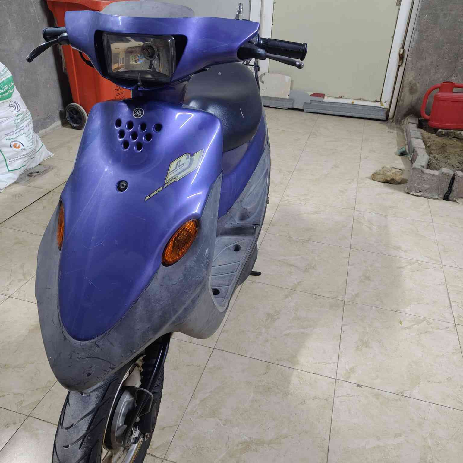 لبيع دراجة حاويه نضيفه السعر 850 وبيها مجال *********** مو شراي لا يراسل
