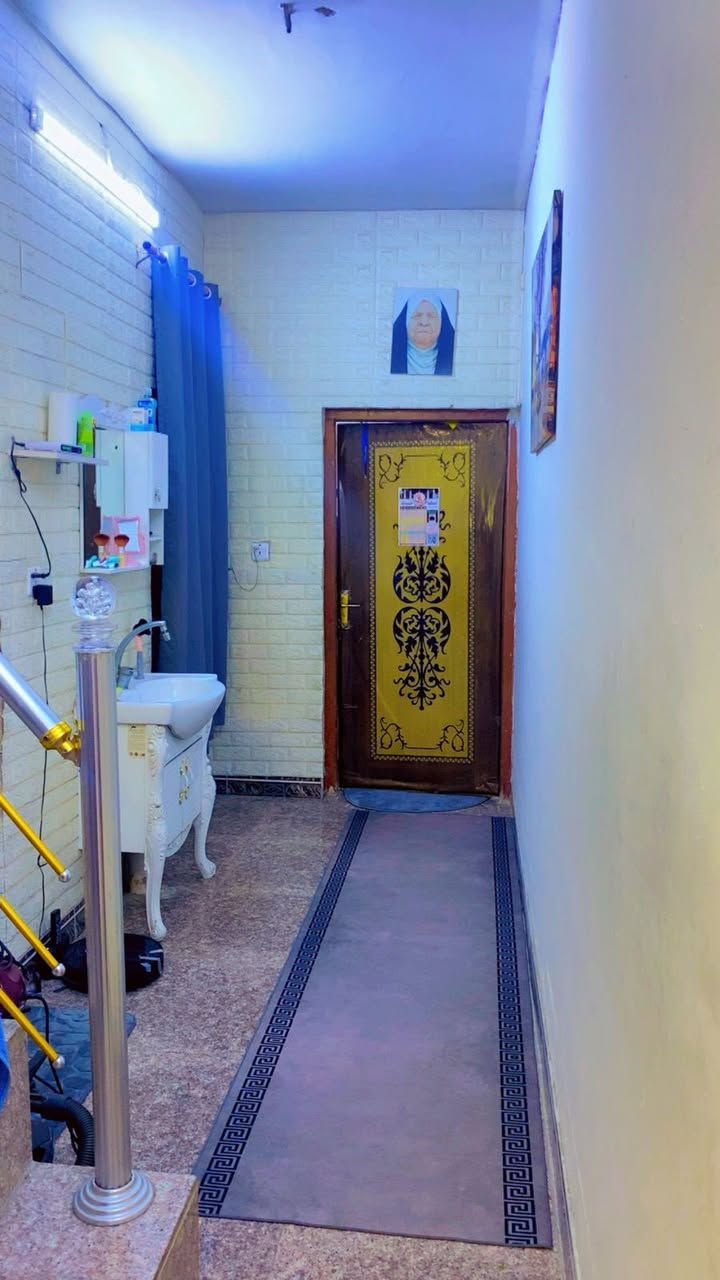 دار للبيع مساحه ٦٢ ونص. واجه ٣ نزال ٢٠
مكان زعفرانيه  خلف مركز شباب دور الشهداء  

البيت طابقين  وطابق ثالث  غرفه سندويش وبيتونه 

 للاستفسار اتصال عل. رقم صاحب الدار ***********
