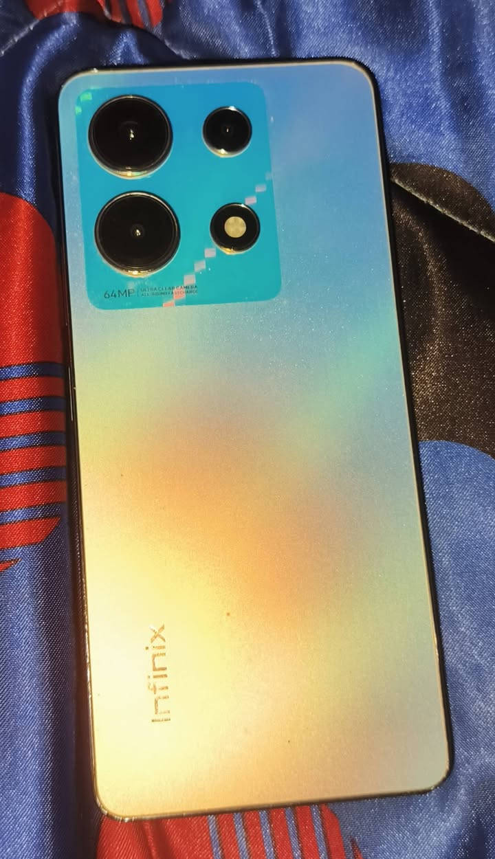 سلام عليكم عندي هذه الوحش انفنكس نوت 30قيم وخذ توصيل ماعندي كلشي موضح بل صور الكاميرا مرات تصور ومرات تطلع لي هيج وهي ضربه خفيفه مامثره عليه كلشي كدامك


**إذا كنت صاحب هذا الإعلان وتريد حذفه لأي سبب، رجاءا أرسل رسالة إلى الدعم الفني**