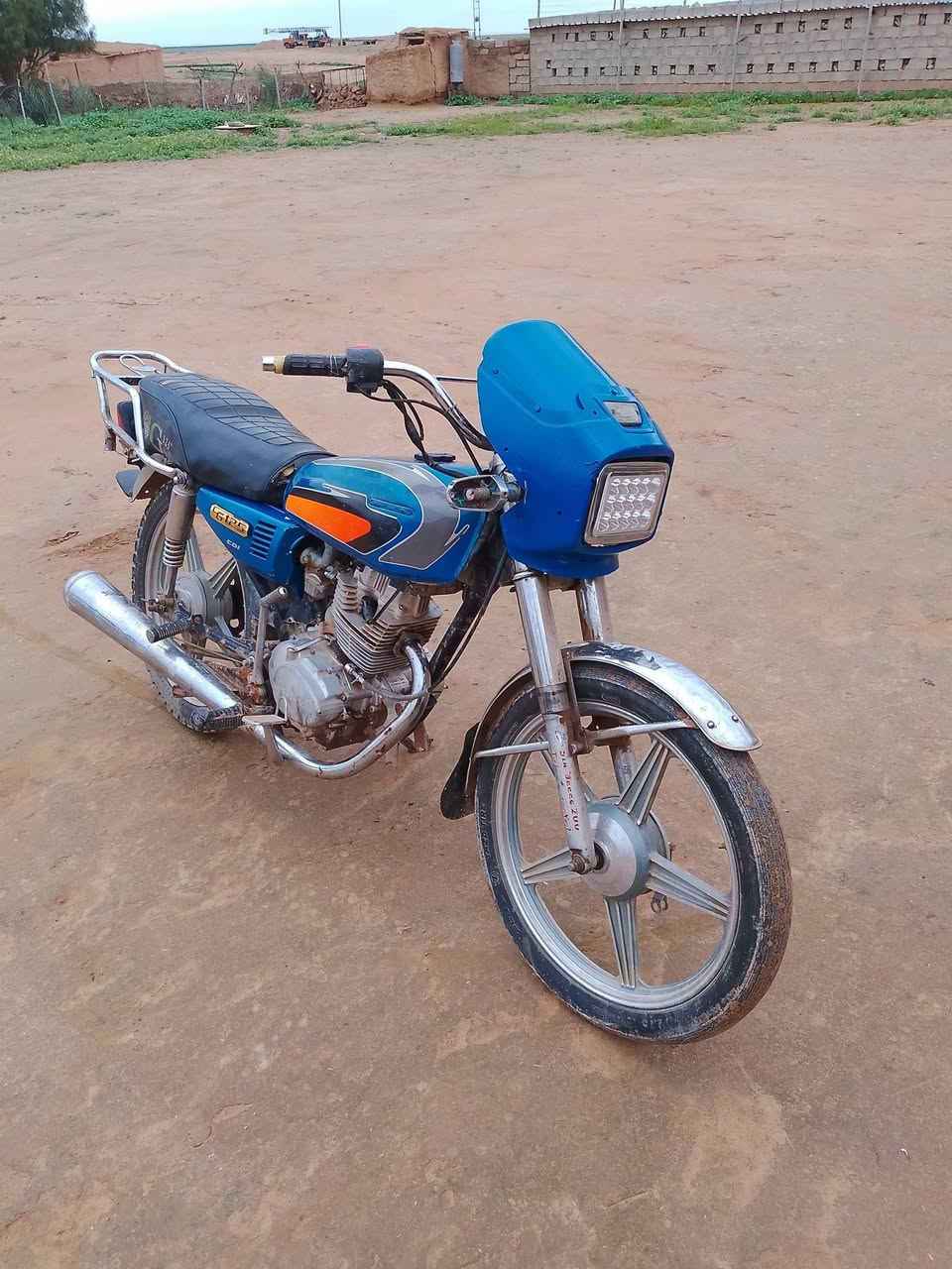 السلام وعليكم ماطور جني    ابو الكله 2019 للبيع محرك معمر كهربائيات شقاله بس عايزو باتري السعر 300
وبي مجال العنوان القراج قرية شناوه


**إذا كنت صاحب هذا الإعلان وتريد حذفه لأي سبب، رجاءا أرسل رسالة إلى الدعم الفني**