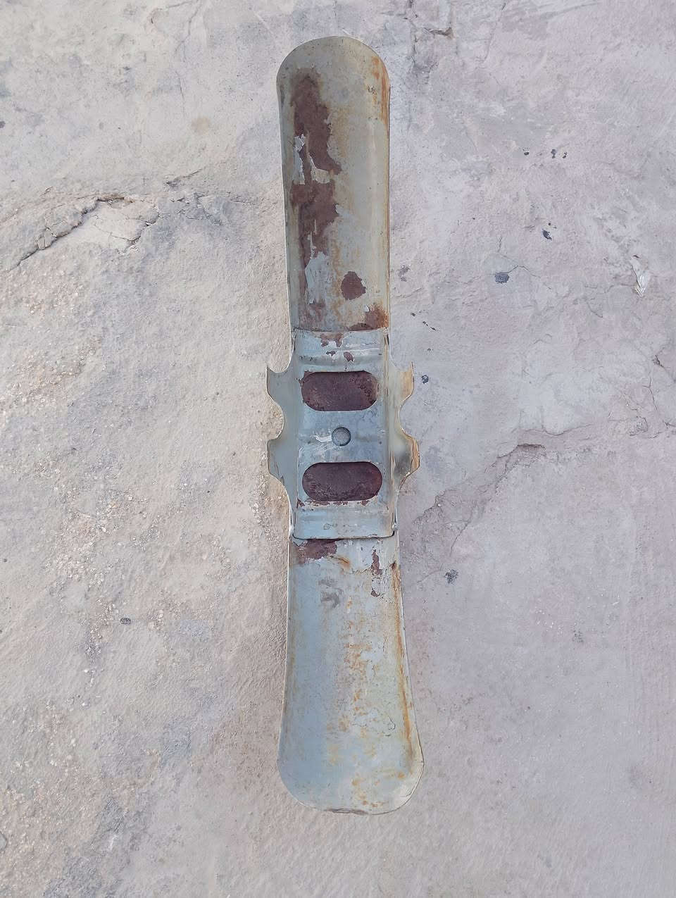 من رخصت مدير الكروب المحترم غراض لبيع غراض نضيفات كلش كلمن وسعره توصيل موجود لجميع المحافظات العراق رقم الهاتف  ***********
